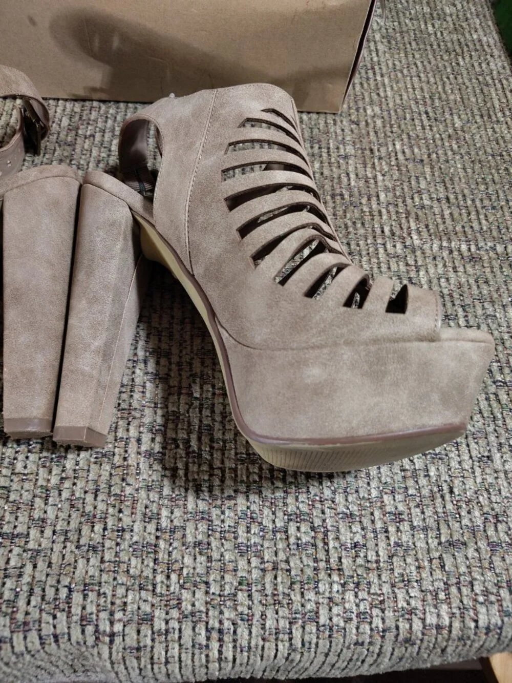 Charlotte Russe tan suede cutout wedge heels Size 9